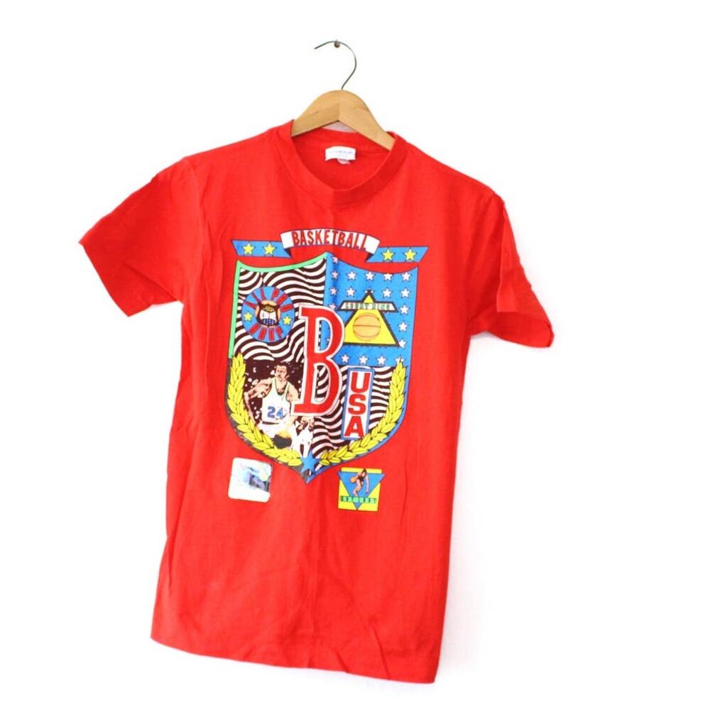 Vintage Kids Basketball T Shirt Medium